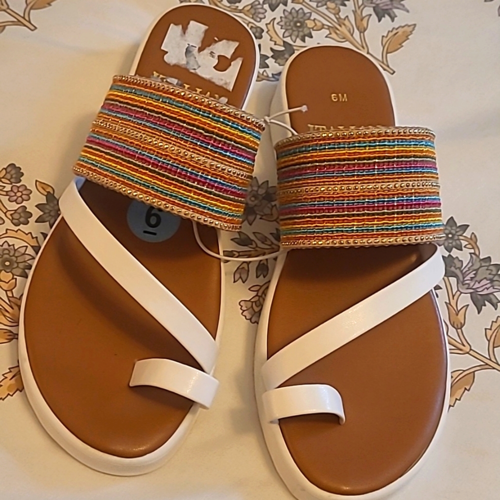Italian Shoemakers Cream and Brown Sandals Flat Slip-On Size 6 (Nwot)